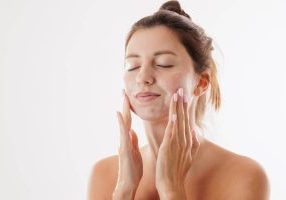 woman marine skincare