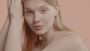 makeup free woman